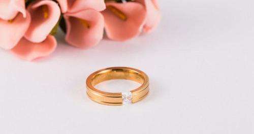 Gorgeous 18K Yellow Gold Plated Ring - TOP QUALITY CRYSTAL