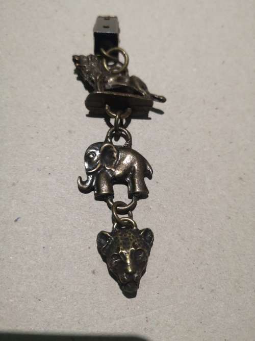 Cast Iron Tablecloth Weights for Home and Outdoor Use - Animals (4pc)