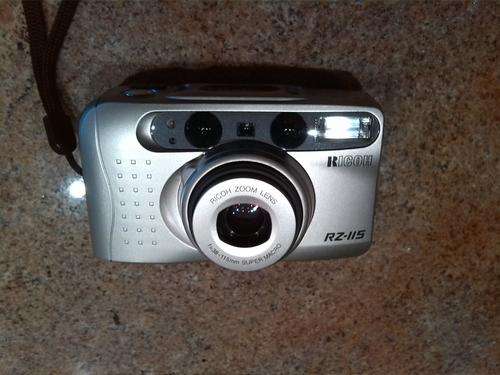 Ricoh RZ 115 ZOOM 35mm Camera
