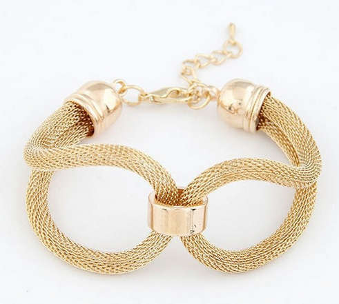 WOW! Step Out in Style! EXQUISITE NEW LATEST TREND BRACELET-MODERN DESIGN! Gold With GOLD Only***