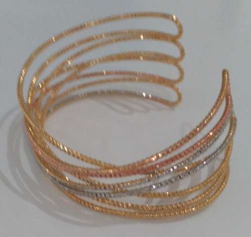 STUNNING!! SILVER,YELLOW AND ROSE GOLD PLATED BANGLE