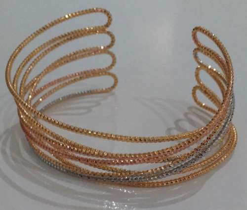 STUNNING!! SILVER,YELLOW AND ROSE GOLD PLATED BANGLE