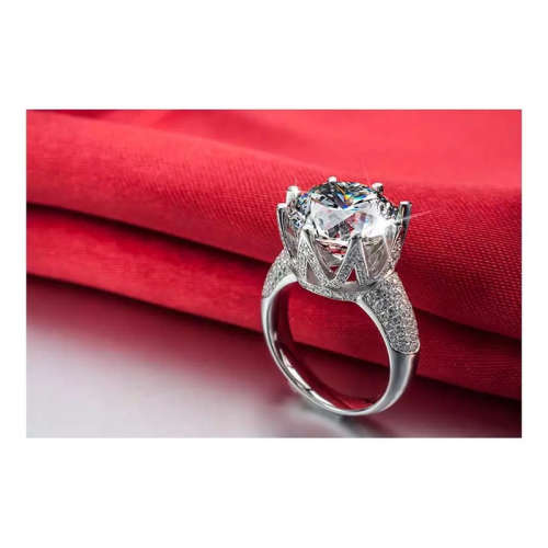 **R3299.00** Extraordinary 8ct SIMULATED Diamond Designer Solitaire Ring - Size 7 / N / 17.3mm