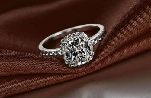 Phenomenal Princess Cushion Cut 2 Ct Simulated Diamond Ring