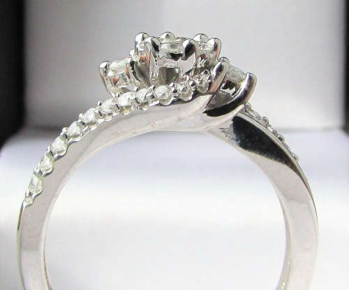 FREE CERTIFICATE****SUPER SPARKLY [R38083]** SWIRL DESIGN [0.715ct] DIAMOND [SI3] RING [WHITE GOLD]