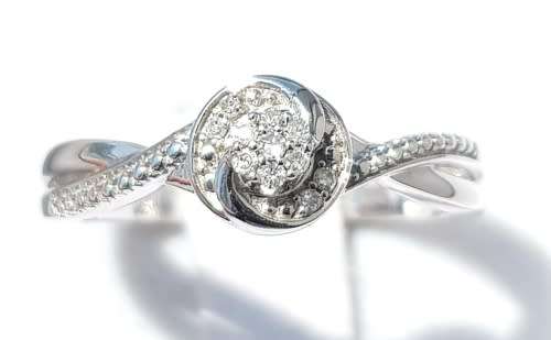 **SWIRL DESIGN | R18639** DESIGNER | 0.200ct | CLUSTER ROUND CUT DIAMOND RING |WHITE GOLD