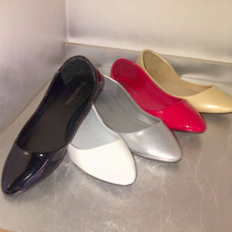 PATENT PUMP - RED SIZE 5 - SUPER STYLISH+COMFY AND SMART!!!