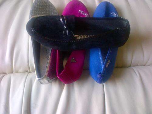 SIZE7:ONE BIDDER TAKES ALL 4 PAIRS OF SHOES+1 PAYMENT OF R65POSTAGE FOR ALL4PAIRS