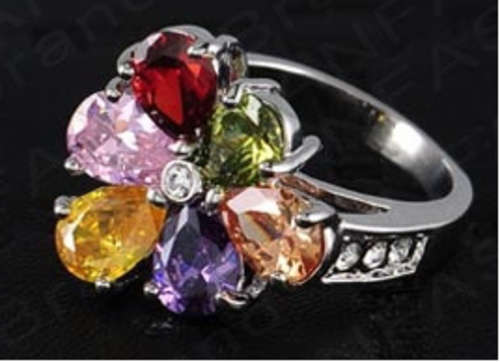 SPARKLING WHITE GOLD PLATED FLORAL SWAROVSKI CRYSTAL RING SIZE 7/17.3MM/O