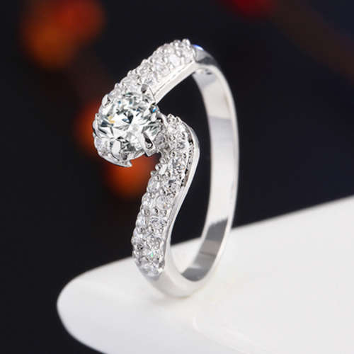 SPLENDID!! SILVER PLATED SIMULATED DIAMOND RING SIZE 7/17.3MM/O
