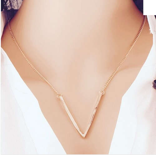 EXQUISITE!! YELLOW GOLD PLATED NECKLACE ERV R999
