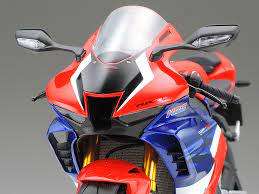 Honda CBR1000RR-R FIREBLADE SP Item No: 14138 1/12 Motorcycle