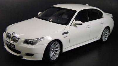 Kyosho 1:18 BMW M5 e60 very rare