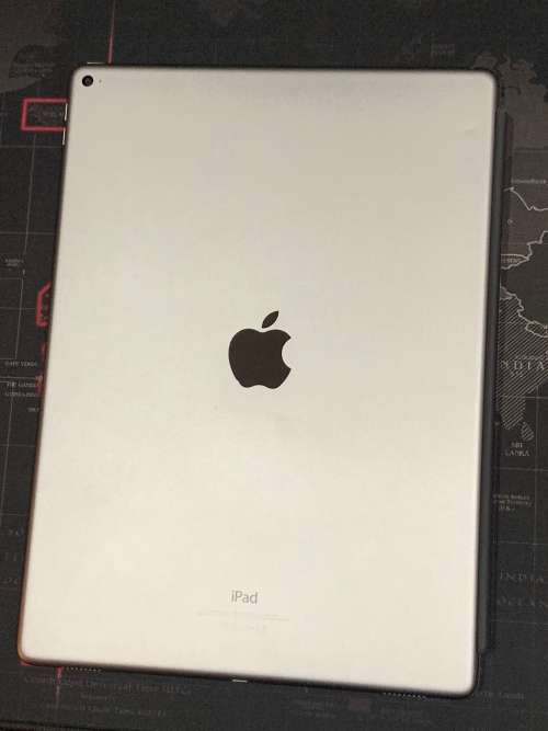 iPad Pro 12.9 128GB WiFi with Smart Keyboard Folio and Apple Pencil