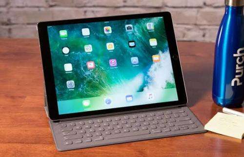 iPad Pro 12.9 128GB WiFi with Smart Keyboard Folio and Apple Pencil