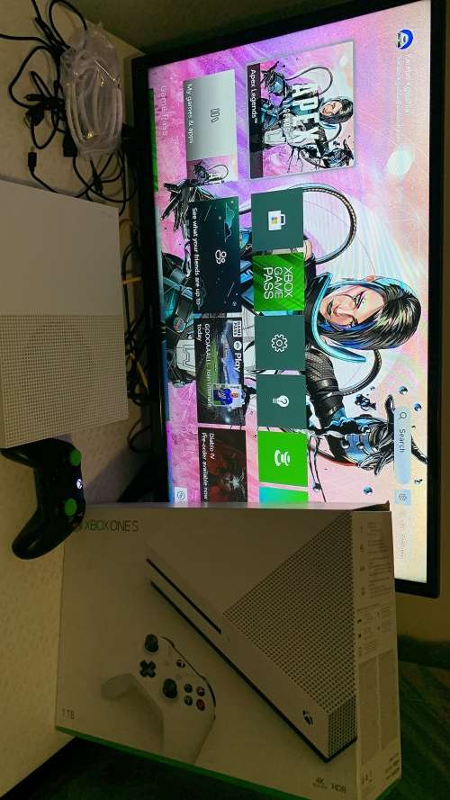 Xbox OneS 1TB