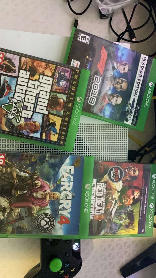 Xbox OneS 1TB