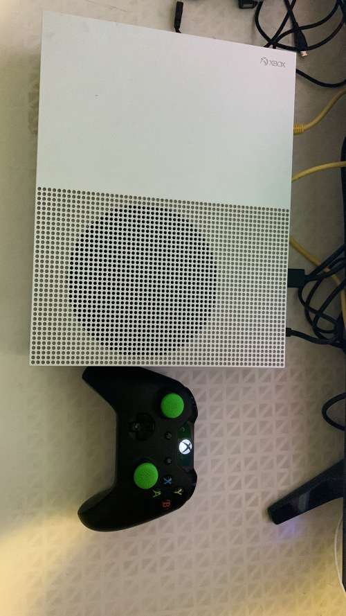Xbox OneS 1TB