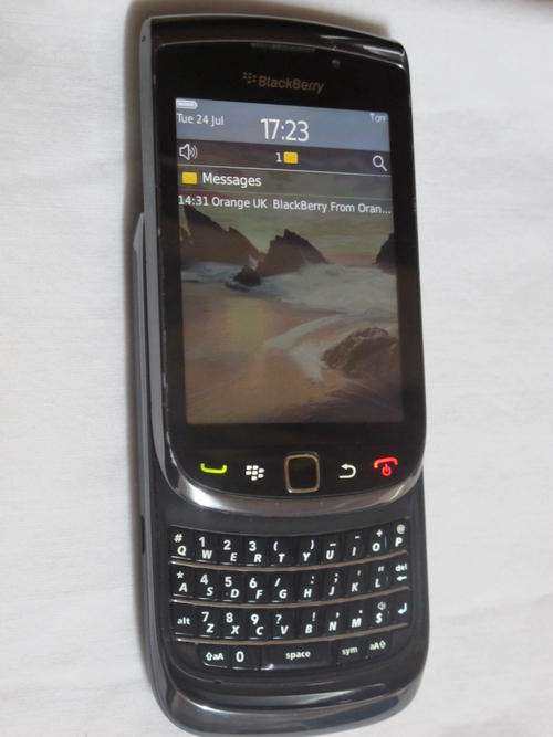 ORIGINAL BLACKBERRY Torch 9800 VERY GOOD CONDITION!! Local Stock