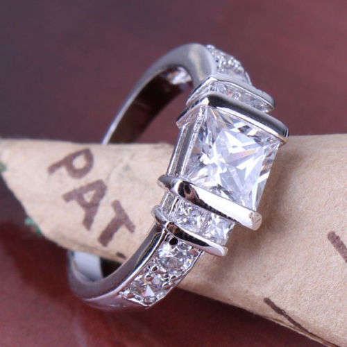 18k white gold filled white sapphire engagement ring Sz9