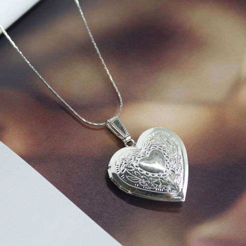 Romantic Bronze Heart Pendant Photo Open Chain Necklace