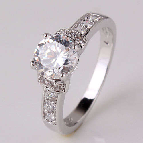 Distinctive white sapphire NICE-LOOKING 18k white gold filled LADY ring Sz8-SzQ
