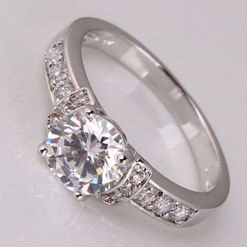 Distinctive white sapphire NICE-LOOKING 18k white gold filled LADY ring Sz8-SzQ