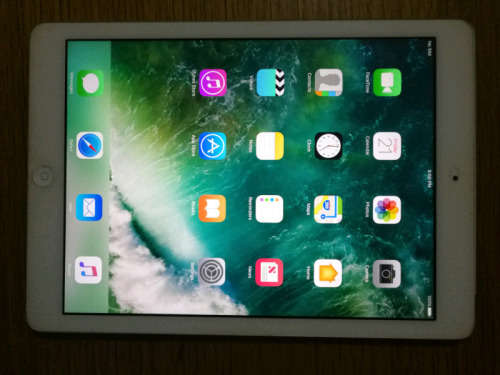 IPAD AIR 1 - 64GIG - WHITE - 4G & WIFI - NO BOX for sale
