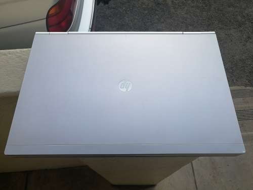 HP i5 EliteBook 8560p