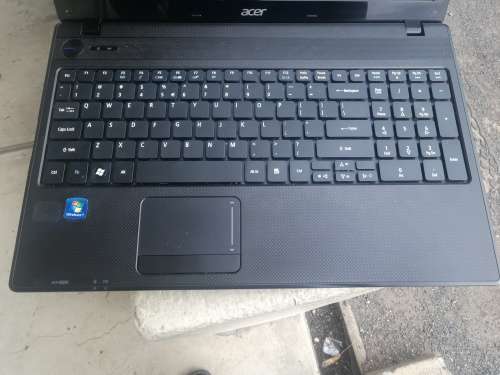 Acer Aspire 5736Z, 320GB HD and 4GB Ram