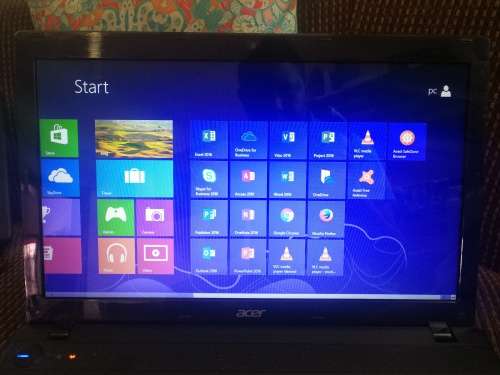 Acer Aspire 5736Z, 320GB HD and 4GB Ram