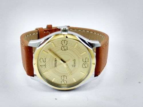 RARE VINTAGE MEN'S CITIZEN QUARTZ 42MM JAPAN MADE WRIST WATCH FOR GENTS WEAR