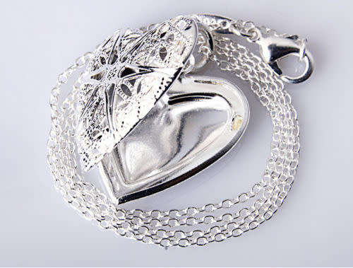 Silver love heart valentine necklace pendant lover locket