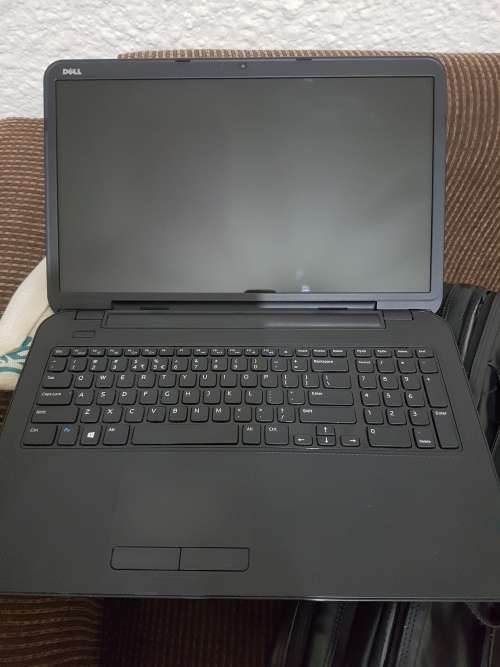 Dell Inspiron 3721 core i5, 1GB Graphics, 1000GB HD and 8GB RAM