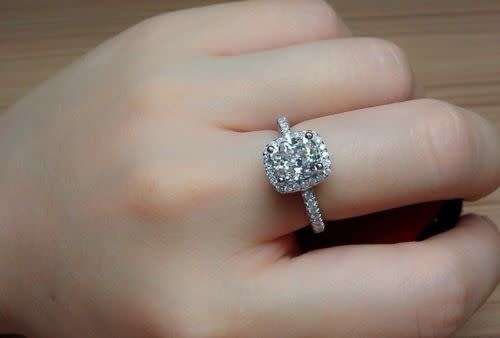 Gorgeous Silver Princess Cut White Sapphire Wedding Band Ring Size 6