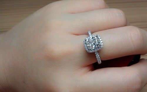 Gorgeous Silver Princess Cut White Sapphire Wedding Band Ring Size 6