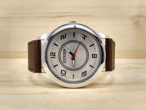 RARE VINTAGE MEN'S CITIZEN QUARTZ 42MM JAPAN MADE WRIST WATCH FOR GENTS WEAR