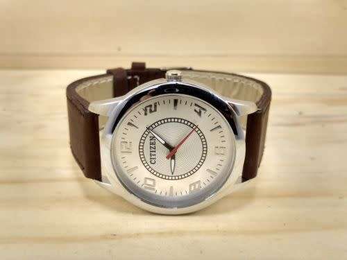 RARE VINTAGE MEN'S CITIZEN QUARTZ 42MM JAPAN MADE WRIST WATCH FOR GENTS WEAR