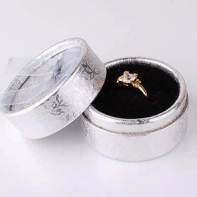 wonderful white sapphire 24k gold filled nice ring Sz9