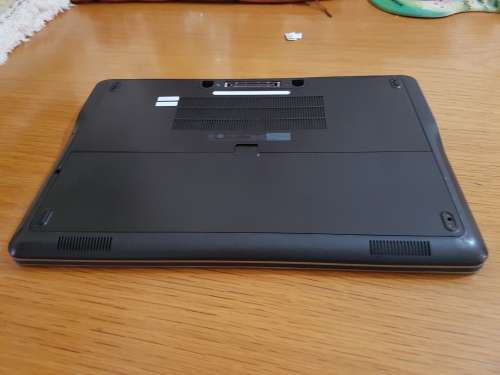 Dell E7240 i5 UltraBook, 256gb SSD and 8gb ram