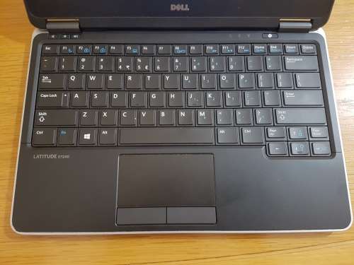 Dell E7240 i5 UltraBook, 256gb SSD and 8gb ram