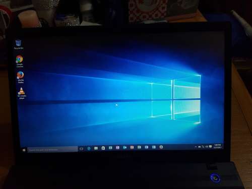 Samsung NP300E5A Laptop i3