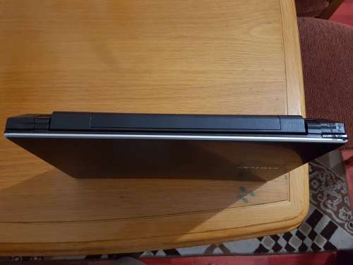 Samsung NP300E5A Laptop i3