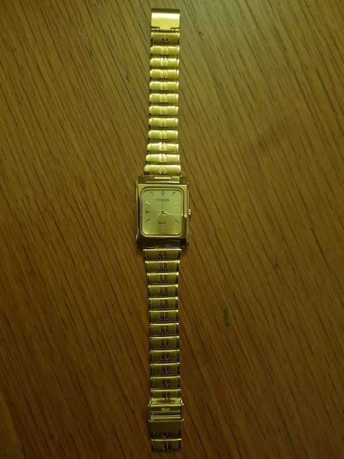 RARE VINTAGE MEN'S CITIZEN QUARTZ 33MM JAPAN MADE WRIST WATCH FOR GENTS WEAR