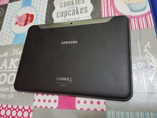 Samsung Galaxy Tab GT-P7300 with 32gb onboard memory