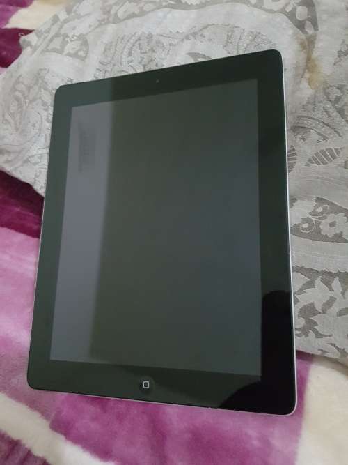 IPAD 4  - 16GIG - BLACK - WIFI ONLY