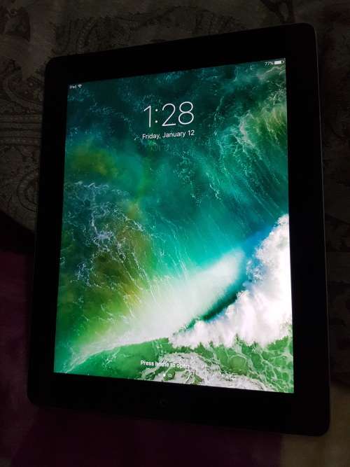 IPAD 4  - 16GIG - BLACK - WIFI ONLY