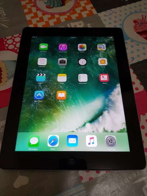 IPAD 4  - 16GIG - BLACK - WIFI ONLY
