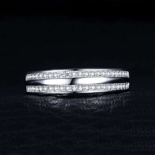 925 Solid Sterling Silver Cubic Zirconia Anniversary Wedding Band  - Ring Size 8