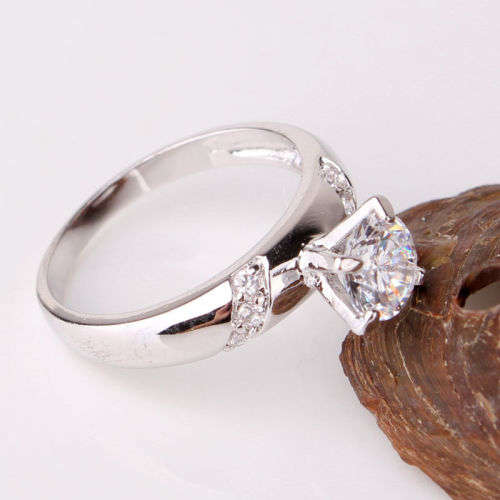 18k white gold filled dashing sweet heart white sapphire ring  Sz 9